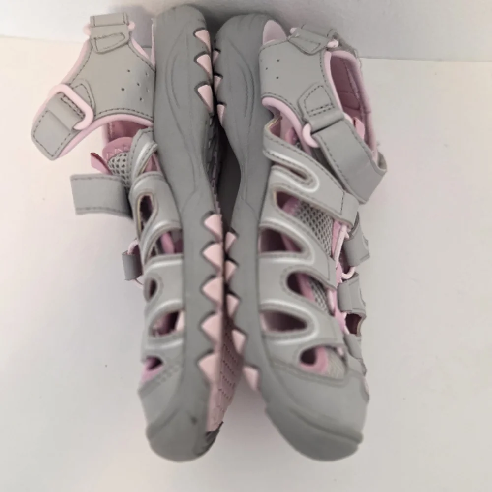 Pink and Gray Girls SZ 2 Sandals with Comfortable Sole and Breathable Design